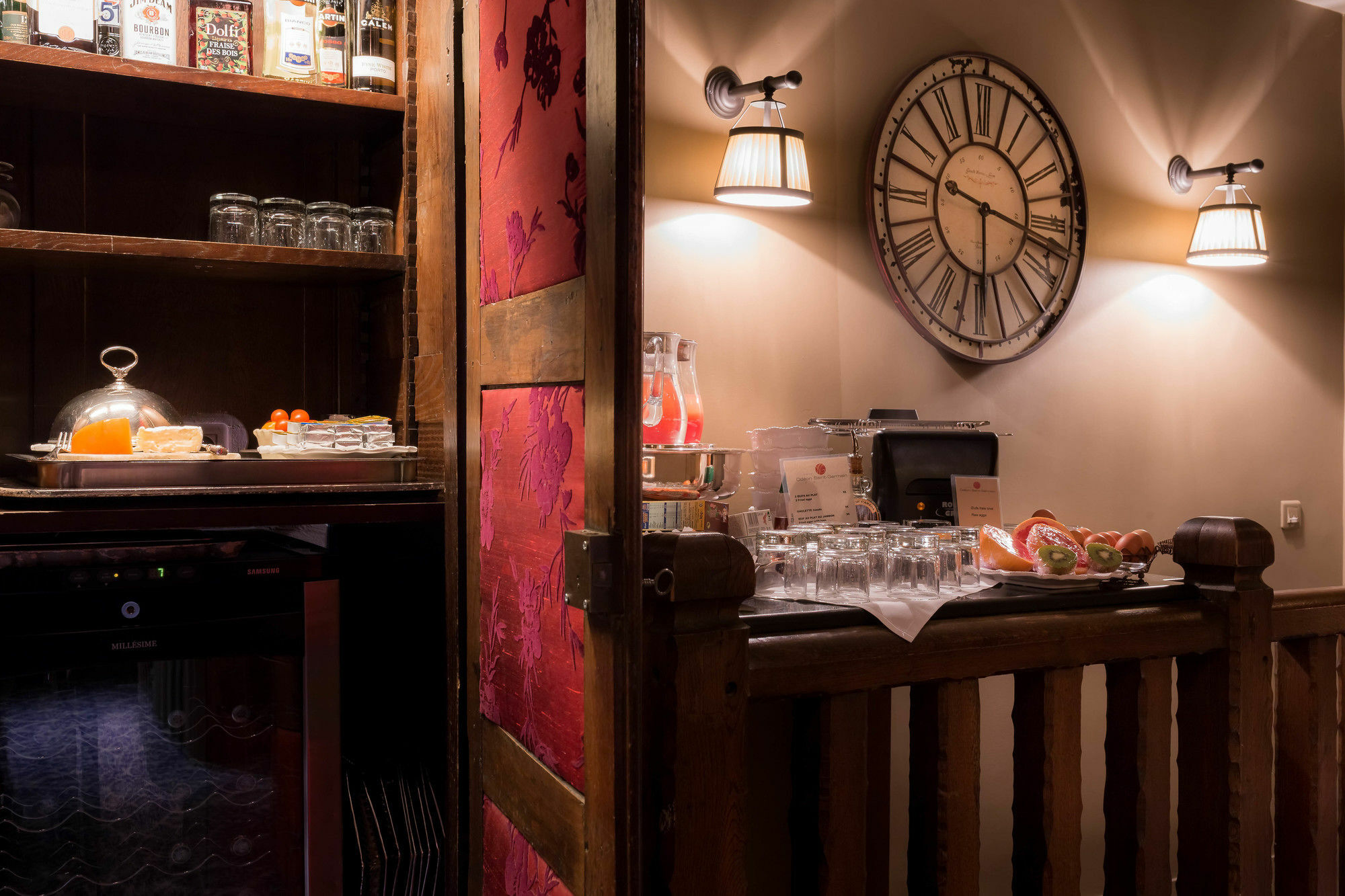 Hotel Odeon Saint-germain 4*